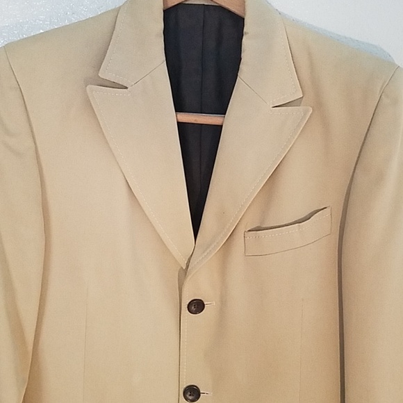 Dolce & Gabbana tan jacket - Picture 2 of 7